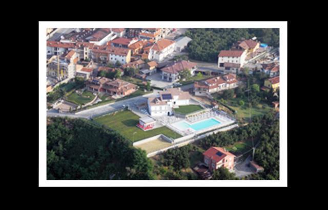 I Perticali Bed & Breakfast Carrù Eksteriør bilde